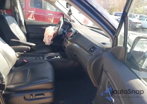 2021 Honda Pilot Awd Special Edition z USA, uszkodzony, nr VIN 5FNYF6H20MB044467